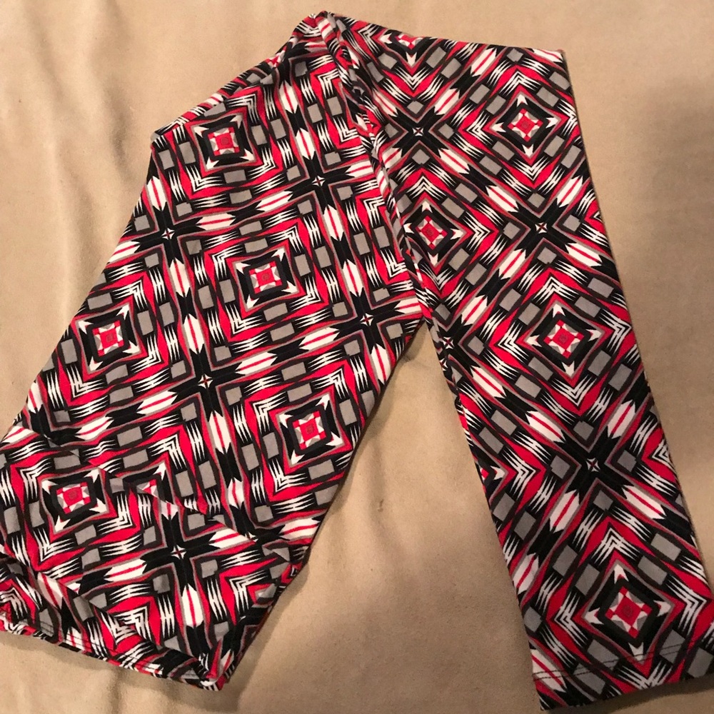 Lularoe tall & Curvy leggings